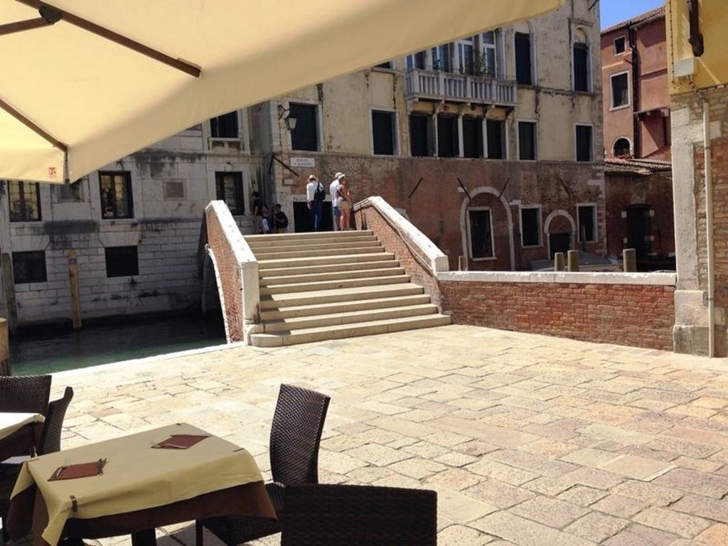 Home Lovers Apartment Venice Luaran gambar