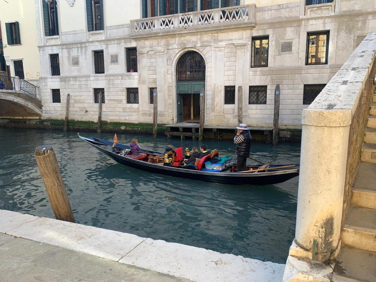 Home Lovers Apartment Venice Luaran gambar